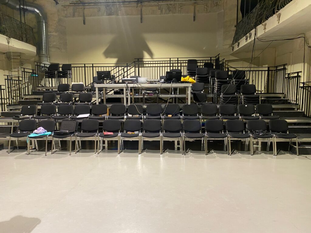 Was für ein Theater